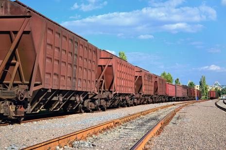 Trecho da ferrovia norte-sul será leiloado no início de 2018