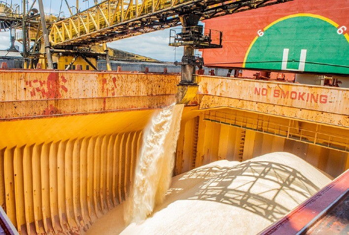 Exportação de açúcares e melaços fecha abril com 1,32 mi de t