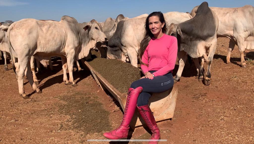 Engenheira trocou o salto pela botina e se tornou líder rural em SP
